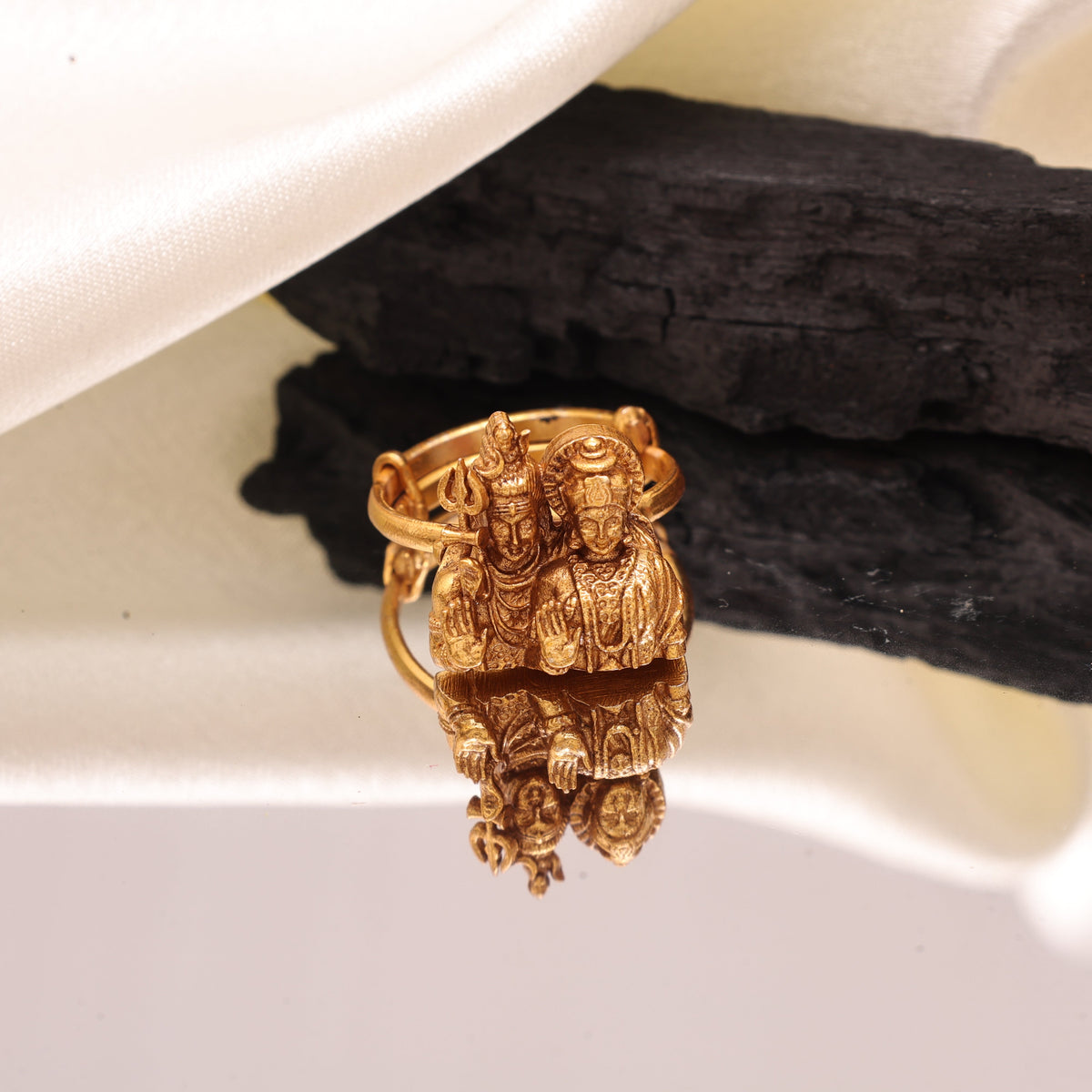 RINGS