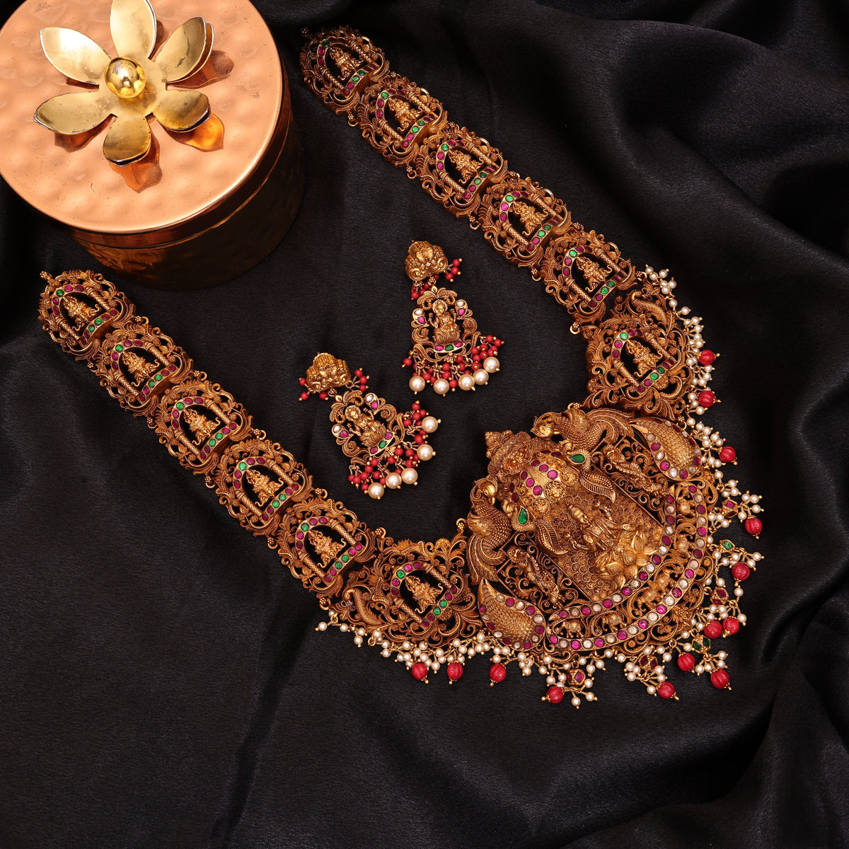 3D Laxmi Necklace Pearl Beads Moonga Hangings Red/White/Green Stone